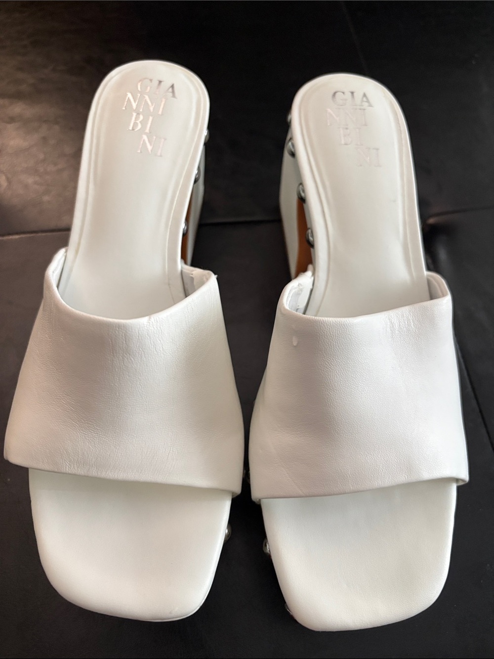 Gianni Bini White Leather Slide Mules